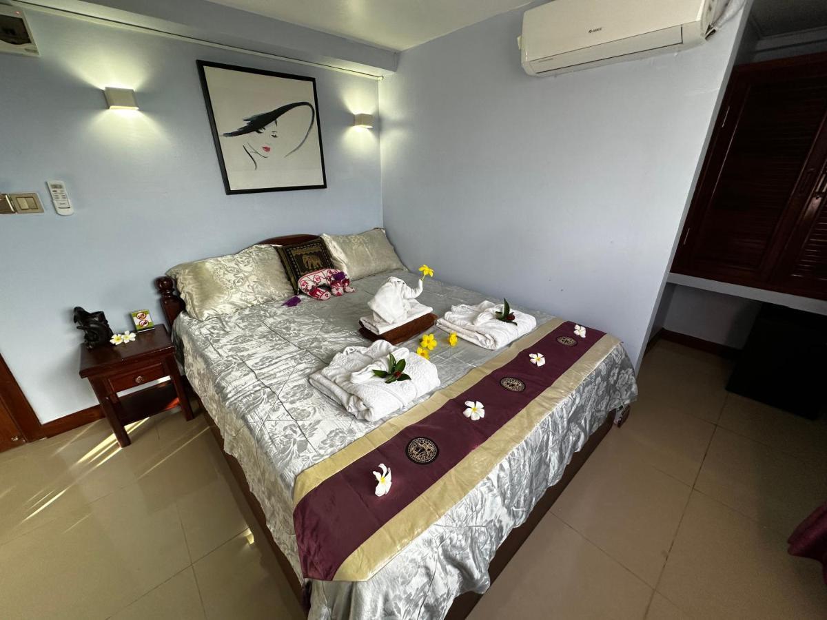 Hotel Hawaii Lounge Sihanoukville Exterior foto