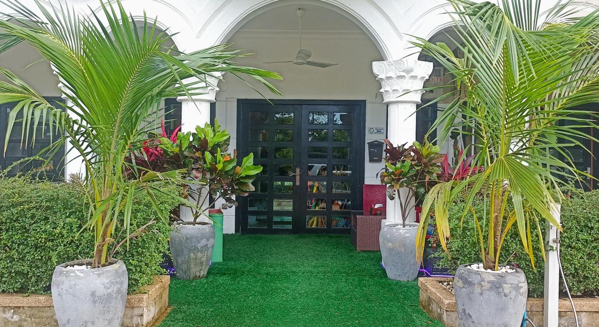 Hotel Hawaii Lounge Sihanoukville Exterior foto